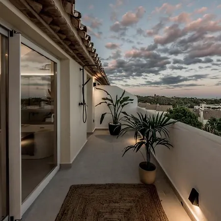 Duplex Renovated Luxury 3bed In Aloha * Marbellac
