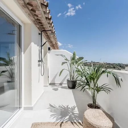 Duplex Renovated Luxury 3bed In Aloha *